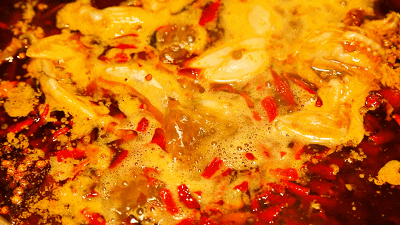 9.9元=100元?!美蛙+鱼头量足又划算,带你原地不动吃遍四川爽辣!_网易订阅 9.9元=100元?!美蛙+鱼头量足又划算,带你原地不动吃遍四川爽辣!_网易订阅