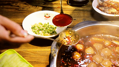 9.9元=100元?!美蛙+鱼头量足又划算,带你原地不动吃遍四川爽辣!_网易订阅 9.9元=100元?!美蛙+鱼头量足又划算,带你原地不动吃遍四川爽辣!_网易订阅